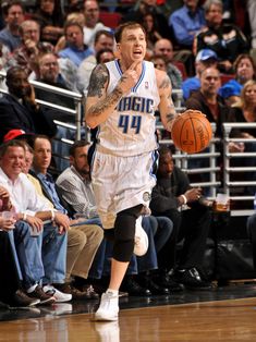 坐镇中场，指挥调度🪄让我们一起继续创造新的历史⭐